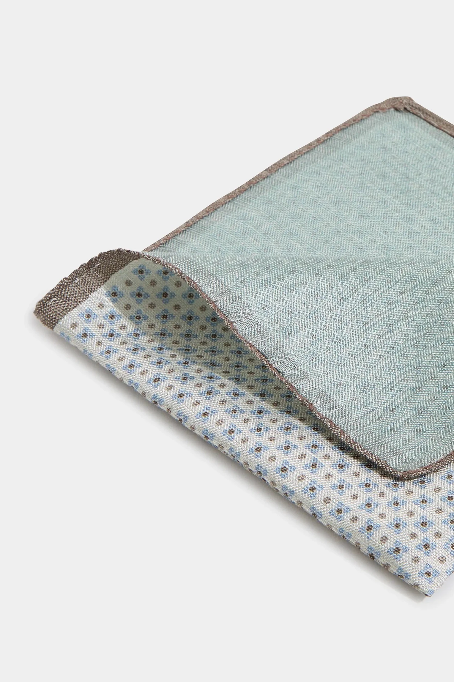 Cream Micro Fancy Reversible Pocket Square - Made In Italy 5 Cream Micro Fancy Reversible Pocket Square - Made In Italy - Image 3